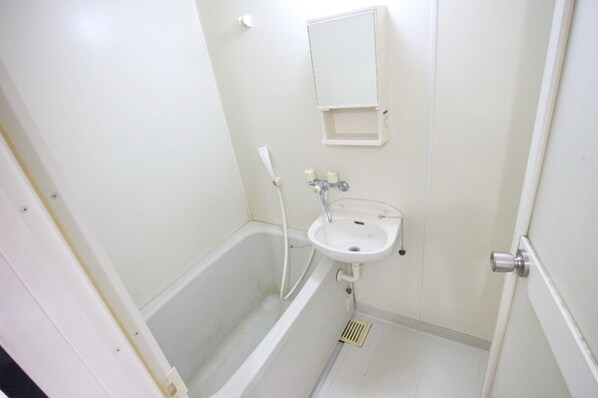 ジュネス若林の物件内観写真